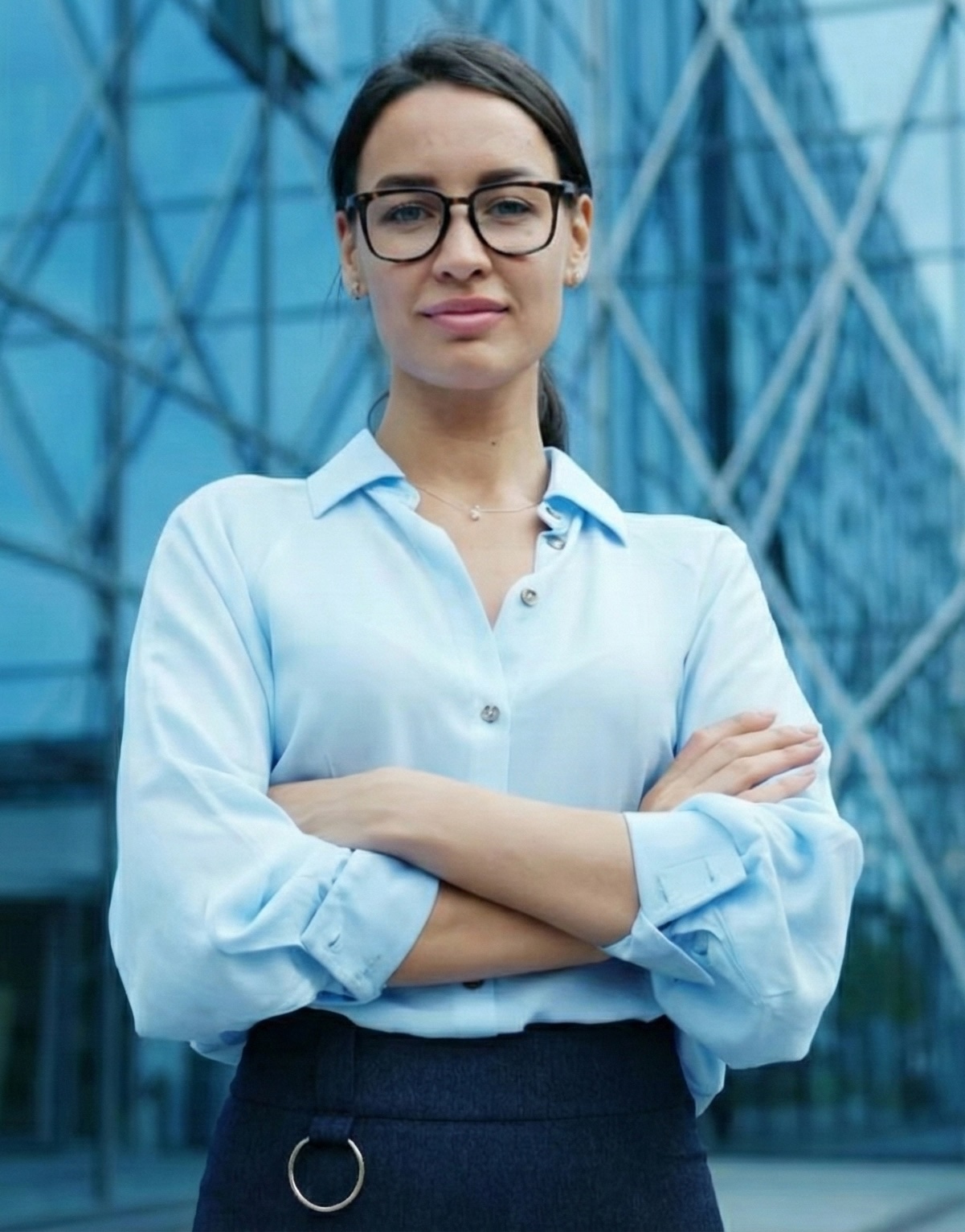 Executivo do setor elétrico analisando indicadores de crédito